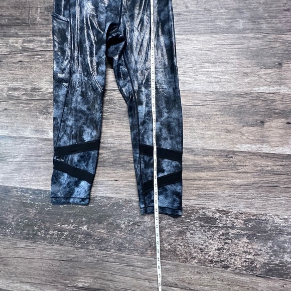 ZYIA Active Black Metallic Gray Leggings High Waist Womens size 14-16 - Picture 4 of 8